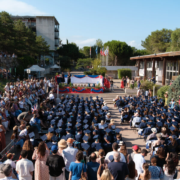 Cérémonie de remise des diplômes du baccalauréat au Lycée international de Valbonne