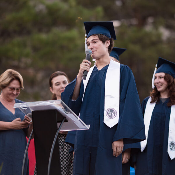 Cérémonie de remise des diplômes du baccalauréat au Lycée international de Valbonne