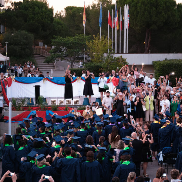 Cérémonie de remise des diplômes du baccalauréat au Lycée international de Valbonne