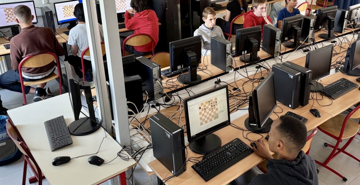 2025-10-15_tournoi-unss-dechecs-en-ligne