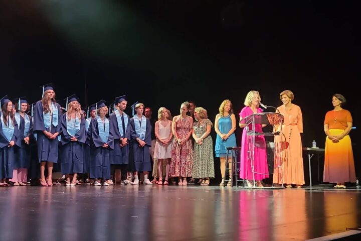 2026-07-08_ceremonie-de-remise-des-diplomes-du-baccalaureat_00_tiny